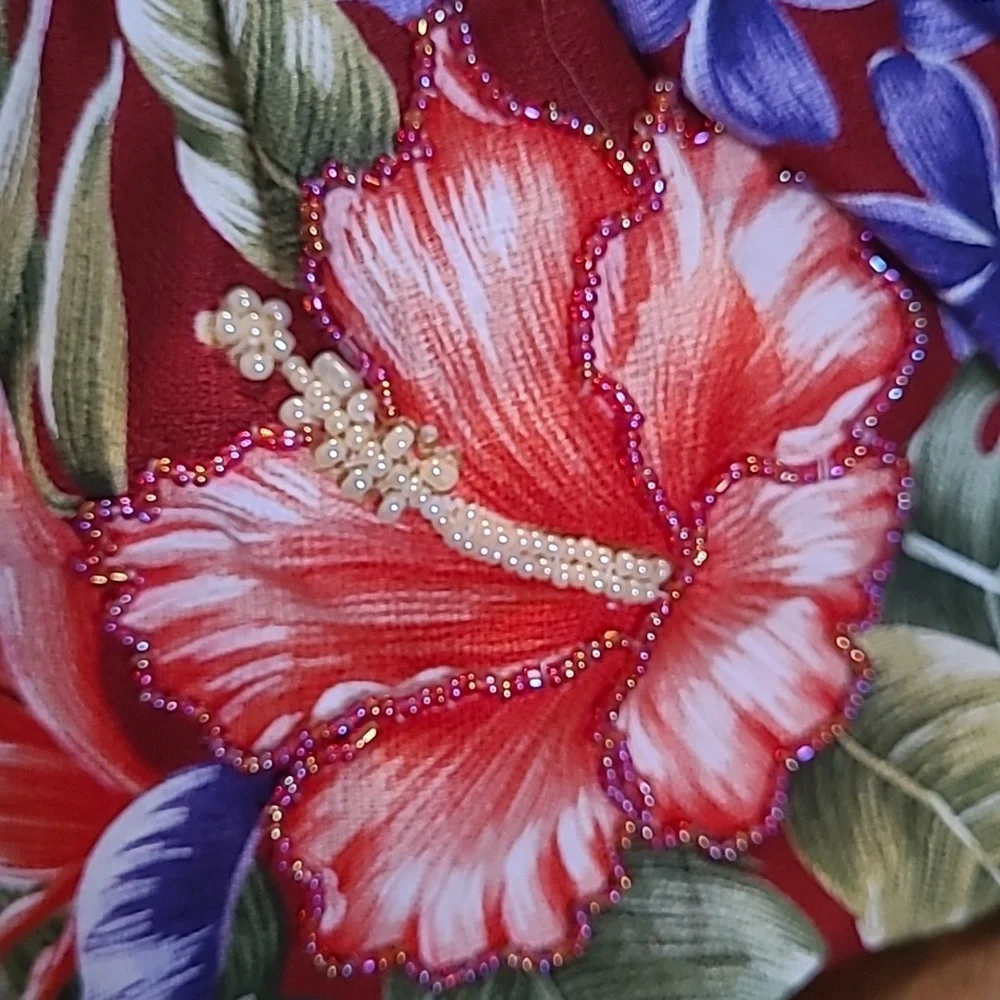 Ky's unique vintage Hawaiian bright beaded hibiscus floral clutch hand bag